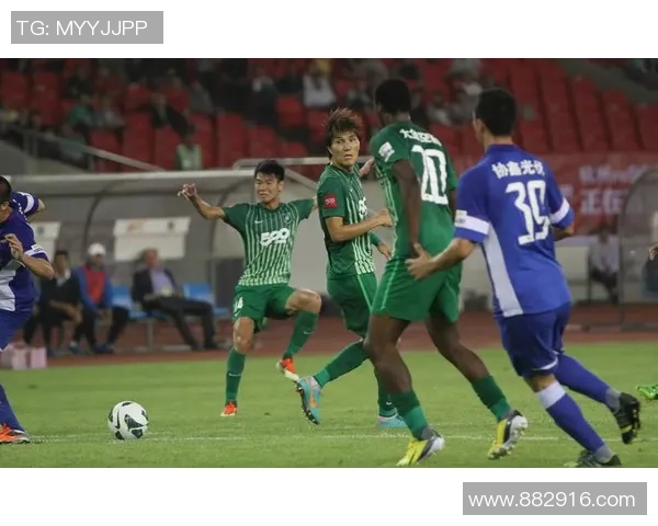 南京足球队与杭州足球队实力对比赛后分析与总结